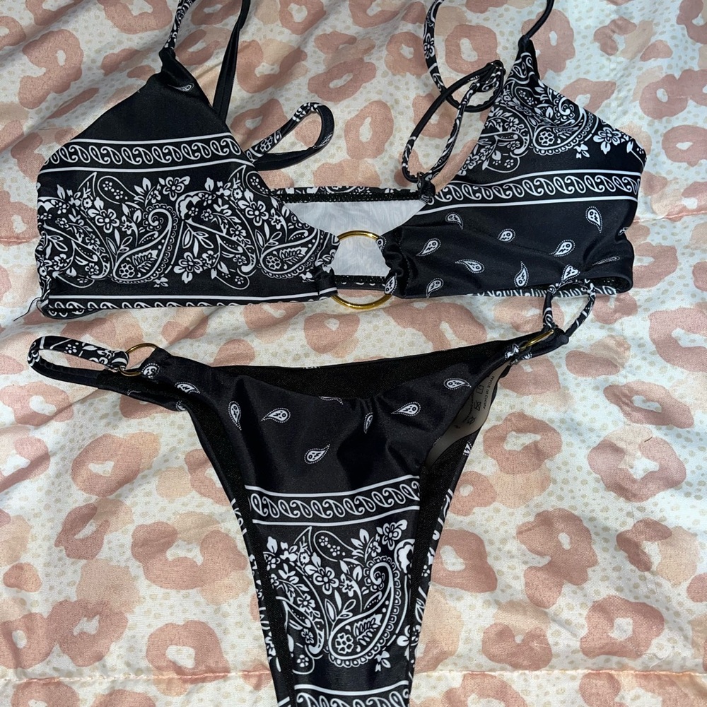 bandana print bikini